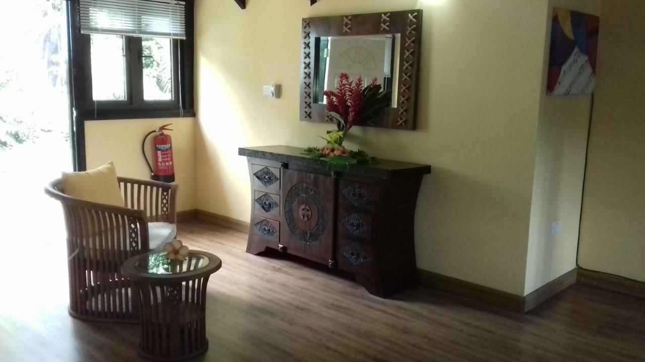 Shay Lyah Self Catering Apartment วิกตอเรีย ภายนอก รูปภาพ